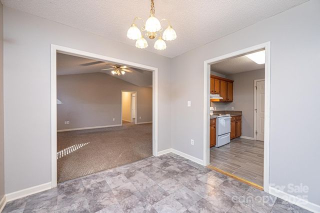 818 Gemcrest Drive NE, Conover, NC 28613