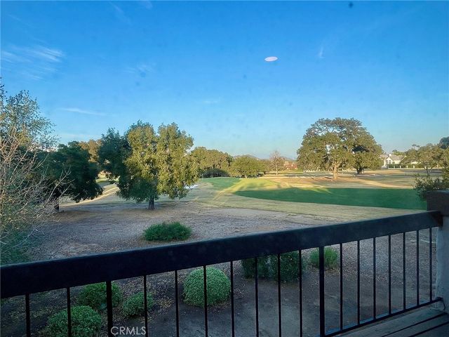 38194 Oaktree Loop, Murrieta, CA 92562