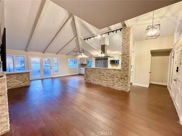 38194 Oaktree Loop, Murrieta, CA 92562