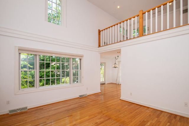 10 Village Green Circle UNIT 10, Mashpee, MA 02649