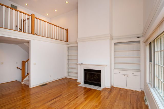 10 Village Green Circle UNIT 10, Mashpee, MA 02649