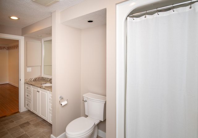 10 Village Green Circle UNIT 10, Mashpee, MA 02649