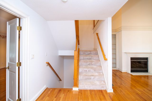 10 Village Green Circle UNIT 10, Mashpee, MA 02649