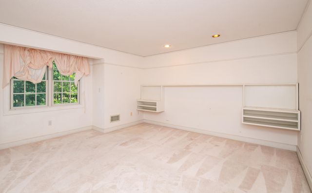 10 Village Green Circle UNIT 10, Mashpee, MA 02649