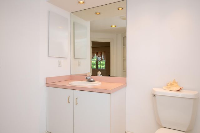 10 Village Green Circle UNIT 10, Mashpee, MA 02649