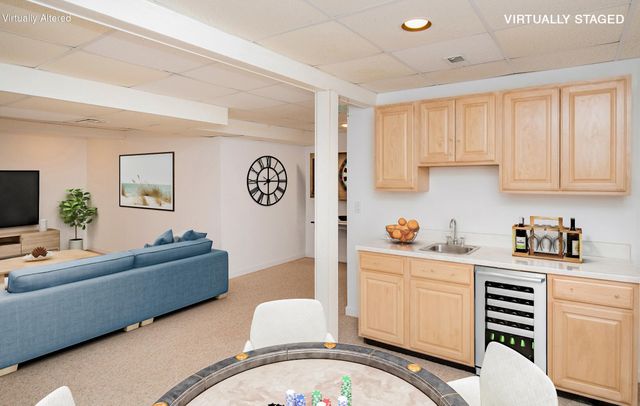 10 Village Green Circle UNIT 10, Mashpee, MA 02649