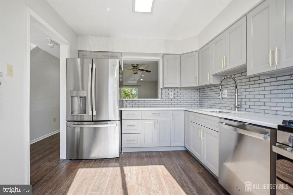 191 HAMPSHIRE DRIVE, Plainsboro, NJ 08536