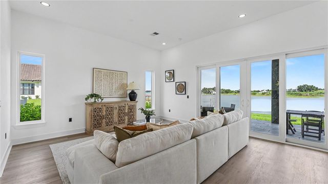 156 CALADIUM AVENUE, Lake Alfred, FL 33850