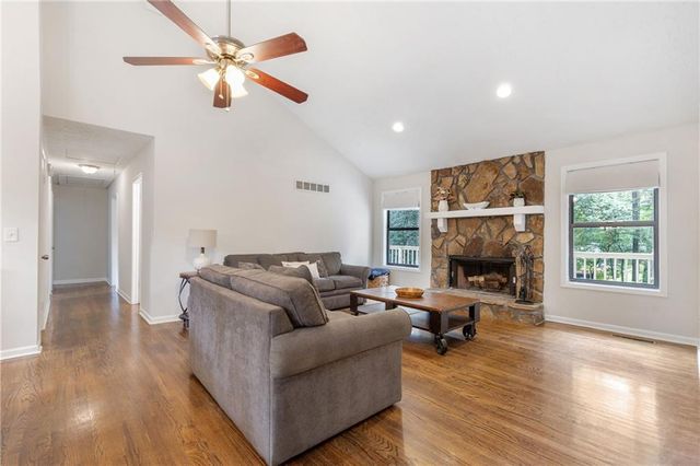 2265 Wysong Square NW, Kennesaw, GA 30144