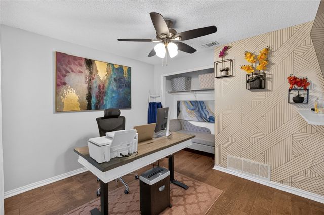 1925 Pinecrest Drive, Carrollton, TX 75010