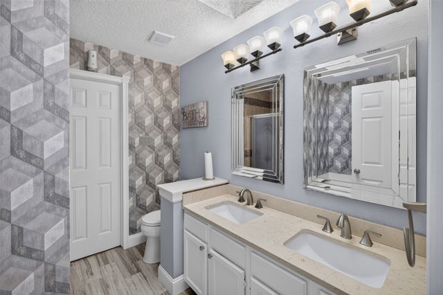 1925 Pinecrest Drive, Carrollton, TX 75010