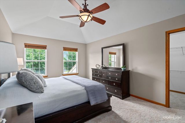 404 Kent Court, Oswego, IL 60543