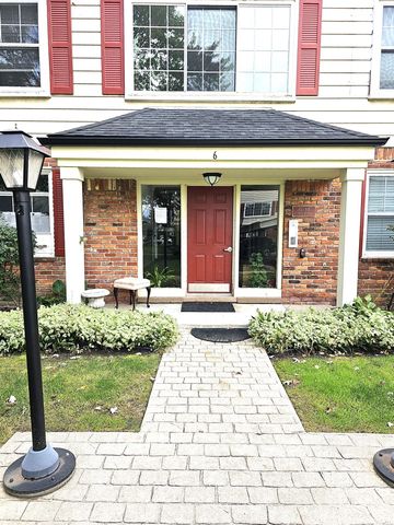739 W Maple Road, Clawson, MI 48017
