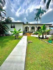 3351 NW 20th St, Miami, FL 33142