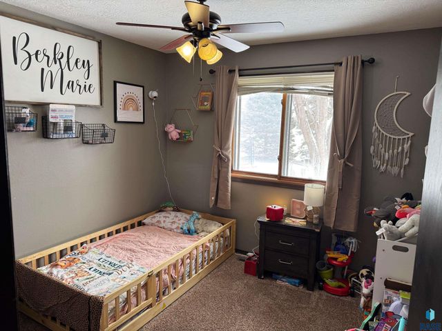 804 S Lakota Ave Avenue, Brandon, SD 57005