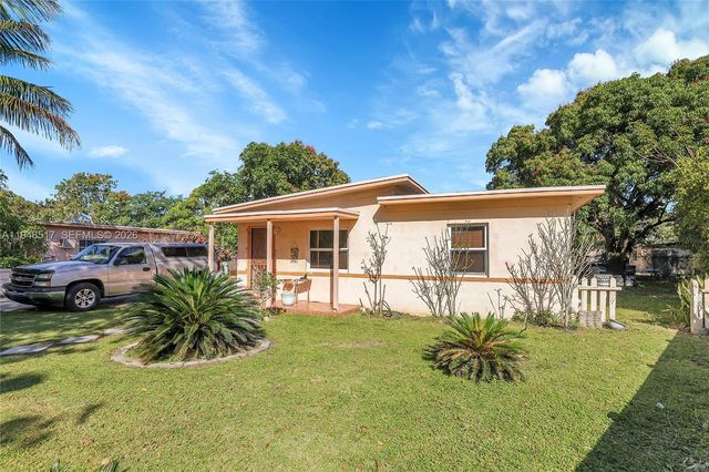 545 NW 142nd St, North Miami, FL 33168