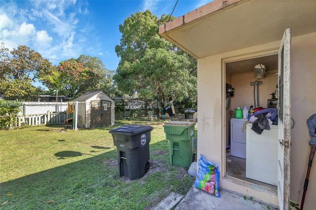 545 NW 142nd St, North Miami, FL 33168