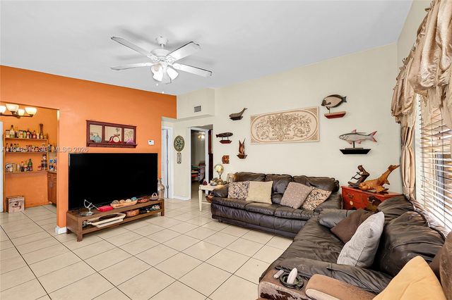 545 NW 142nd St, North Miami, FL 33168