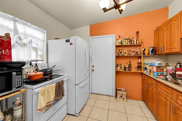 545 NW 142nd St, North Miami, FL 33168