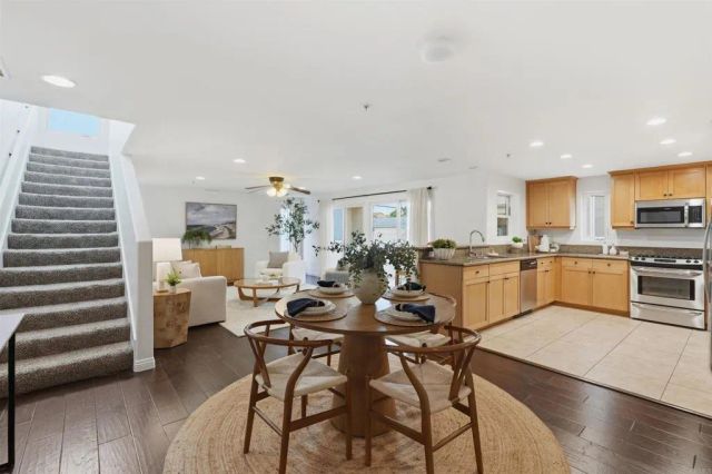 2018 Hornblend St, San Diego, CA 92109