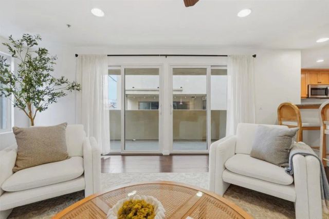 2018 Hornblend St, San Diego, CA 92109