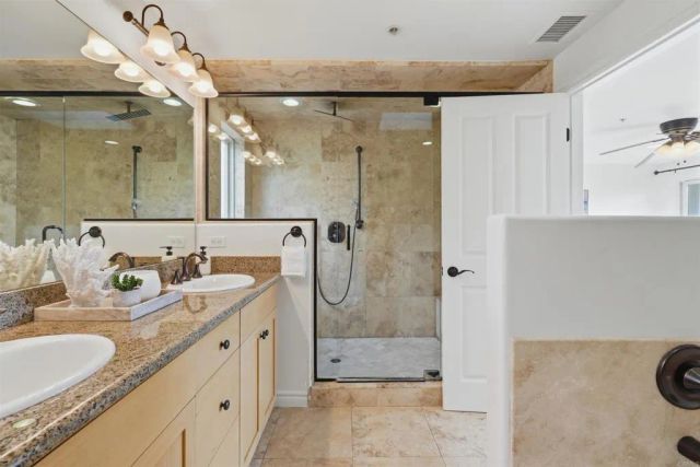 2018 Hornblend St, San Diego, CA 92109