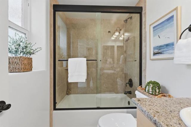 2018 Hornblend St, San Diego, CA 92109