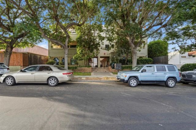 2018 Hornblend St, San Diego, CA 92109