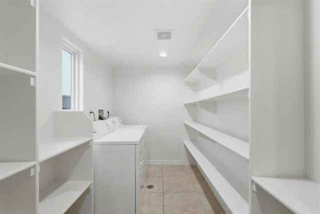 2018 Hornblend St, San Diego, CA 92109