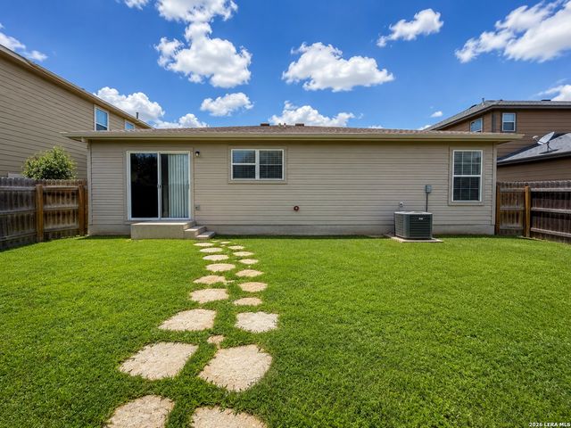 4714 DAPPLE DR, San Antonio, TX 78244