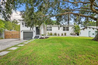 711 NE 8th Avenue, Boynton Beach, FL 33435