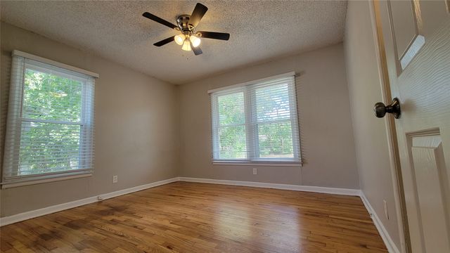 4804 Sabelle Lane, Haltom City, TX 76117