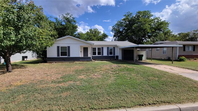 4804 Sabelle Lane, Haltom City, TX 76117