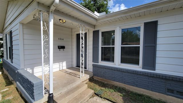 4804 Sabelle Lane, Haltom City, TX 76117