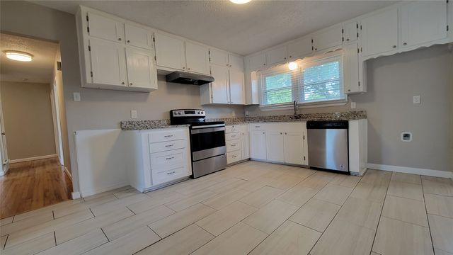 4804 Sabelle Lane, Haltom City, TX 76117