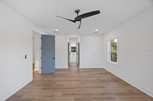 3317 W NAPOLEON AVENUE, Tampa, FL 33611