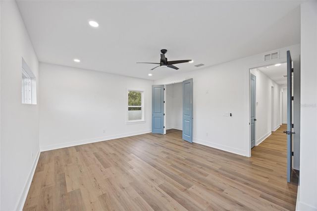 3317 W NAPOLEON AVENUE, Tampa, FL 33611