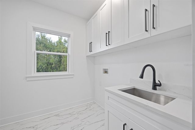 3317 W NAPOLEON AVENUE, Tampa, FL 33611