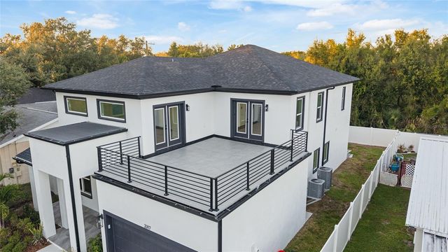 3317 W NAPOLEON AVENUE, Tampa, FL 33611