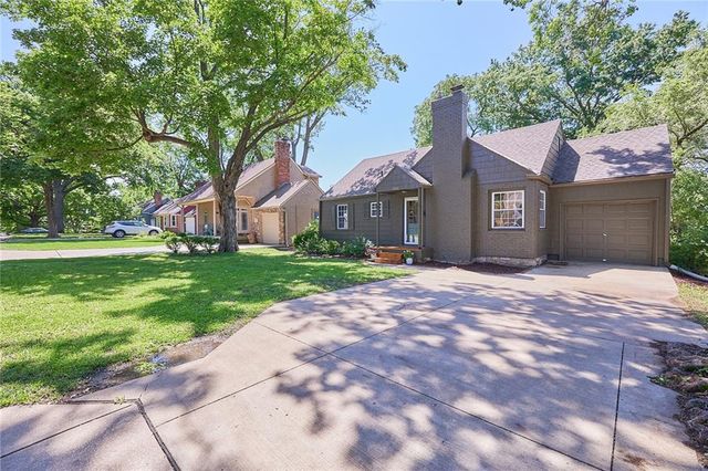 4203 W 53rd Terrace, Roeland Park, KS 66205