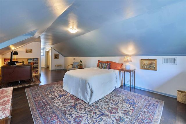 4203 W 53rd Terrace, Roeland Park, KS 66205
