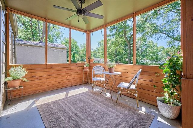 4203 W 53rd Terrace, Roeland Park, KS 66205