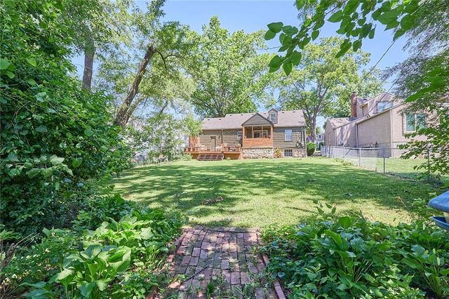4203 W 53rd Terrace, Roeland Park, KS 66205