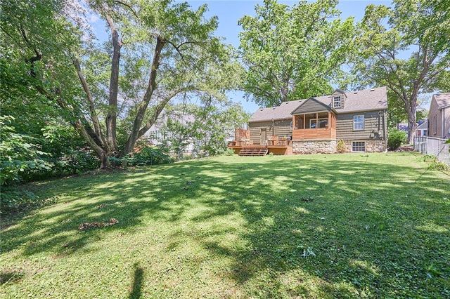4203 W 53rd Terrace, Roeland Park, KS 66205