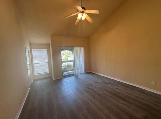 5921 Arncliffe Drive 5921, Houston, TX 77088