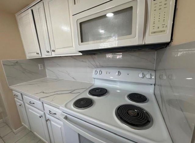 5921 Arncliffe Drive 5921, Houston, TX 77088