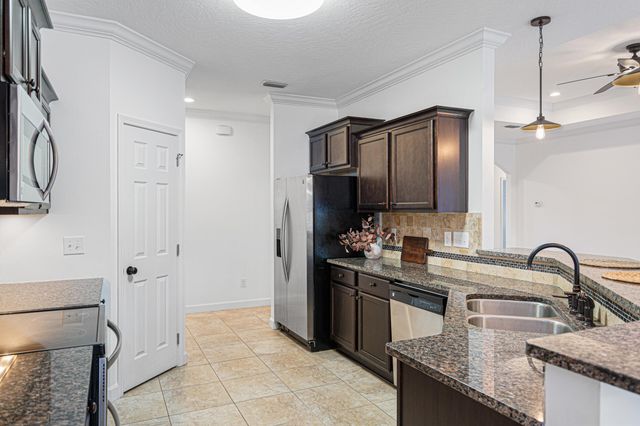 206 Forest Drive, Fort Walton Beach, FL 32547