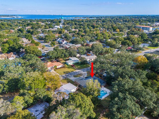 206 Forest Drive, Fort Walton Beach, FL 32547