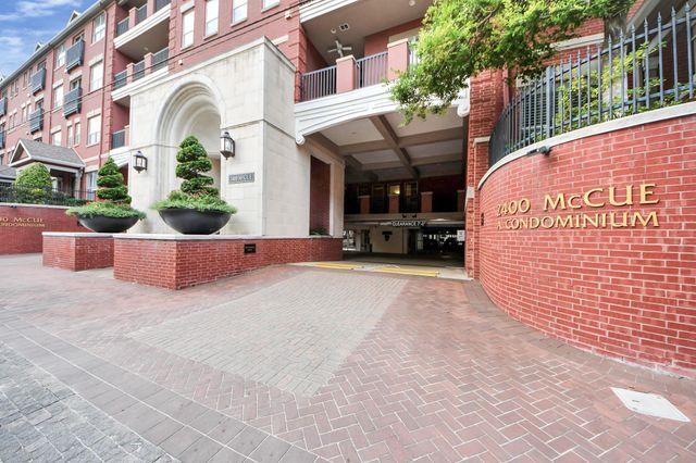 2400 Mccue Road 424, Houston, TX 77056