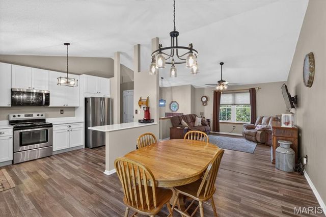 2045 Rosedale Court, Arnold, MO 63010